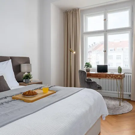 Days - One-bedroom With Netflix And Workspace *